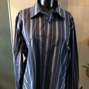 Men’s button down collared shirt